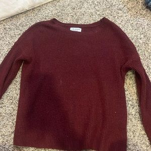 Maroon sweater